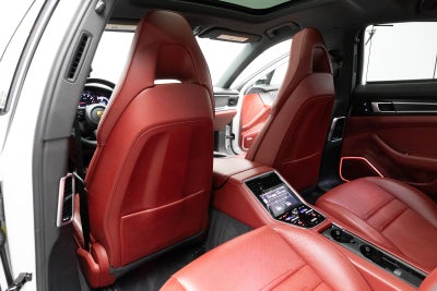 2023 Porsche Panamera 4