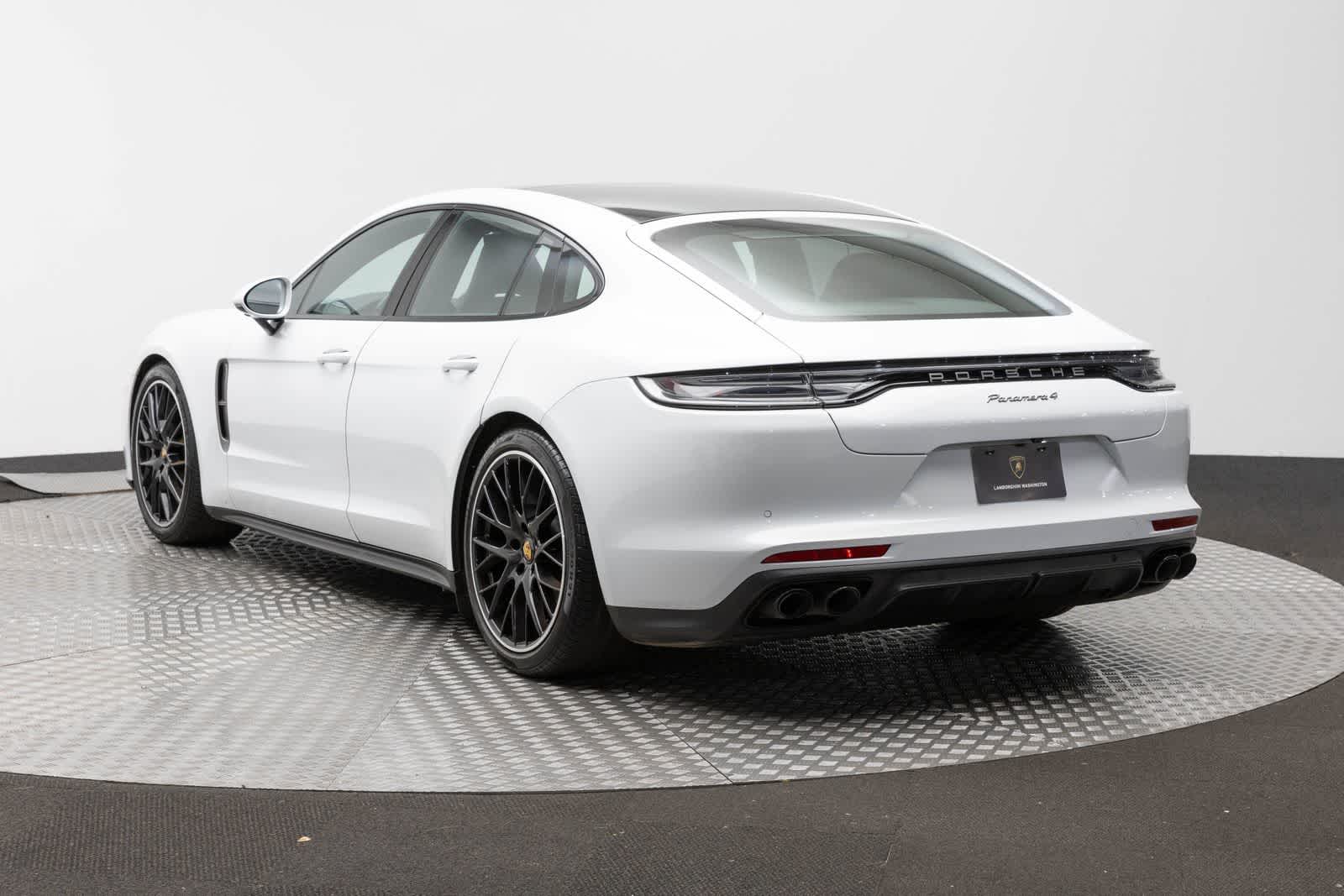 2023 Porsche Panamera 4
