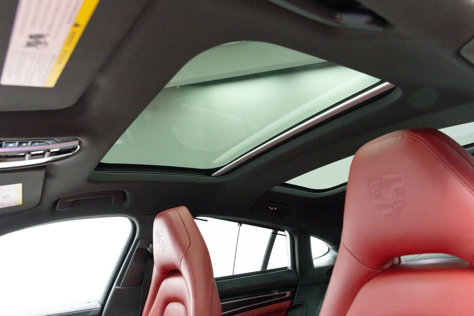 2023 Porsche Panamera 4