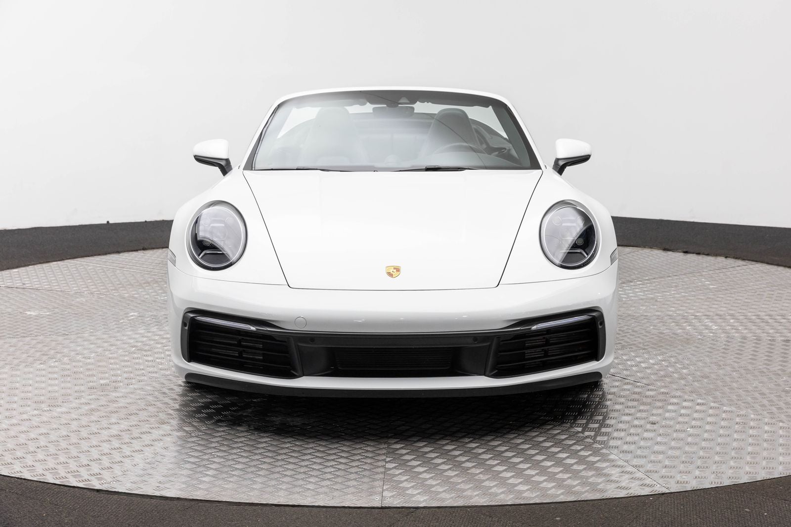 2020 Porsche 911 Carrera