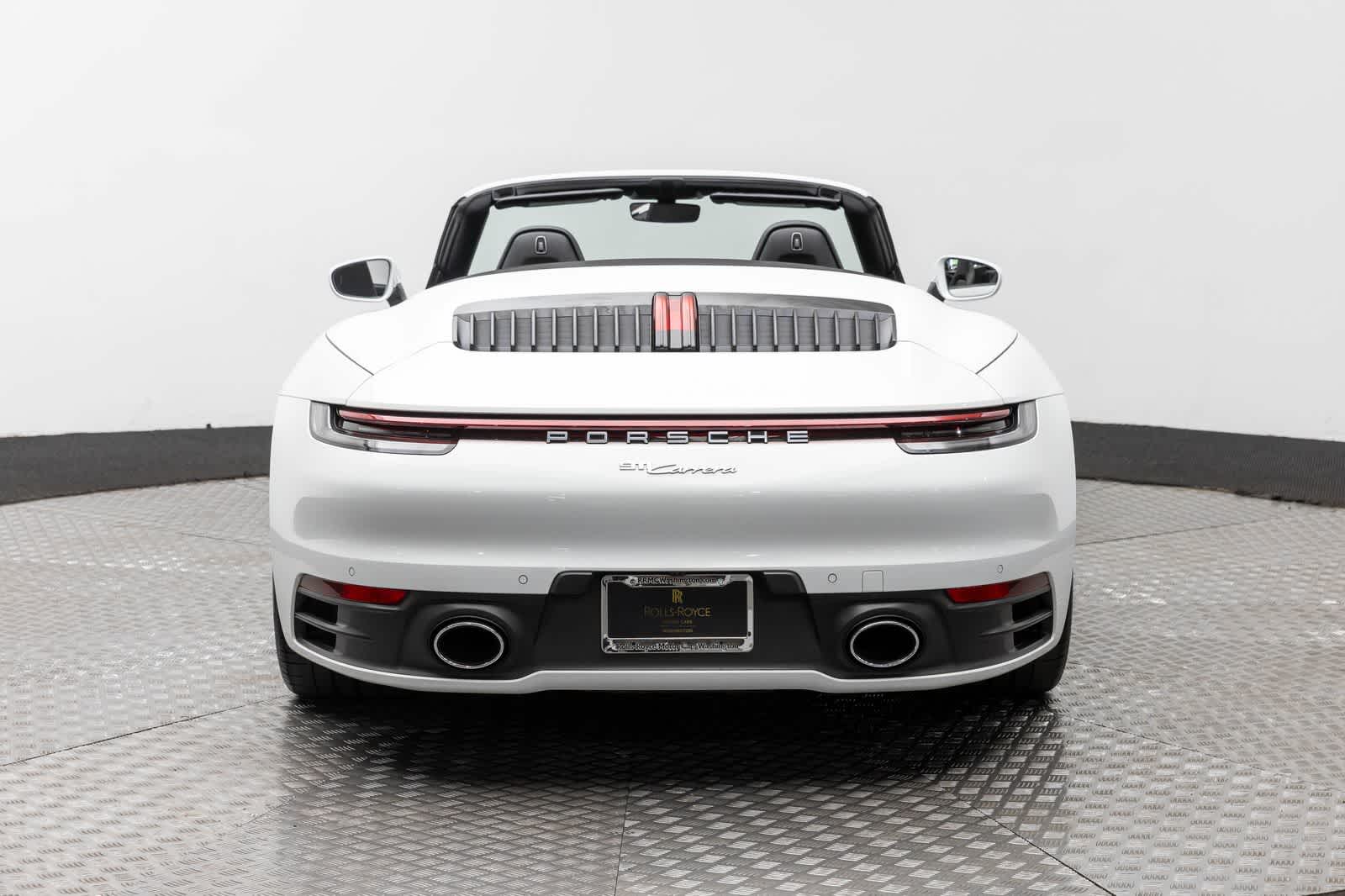 2020 Porsche 911 Carrera
