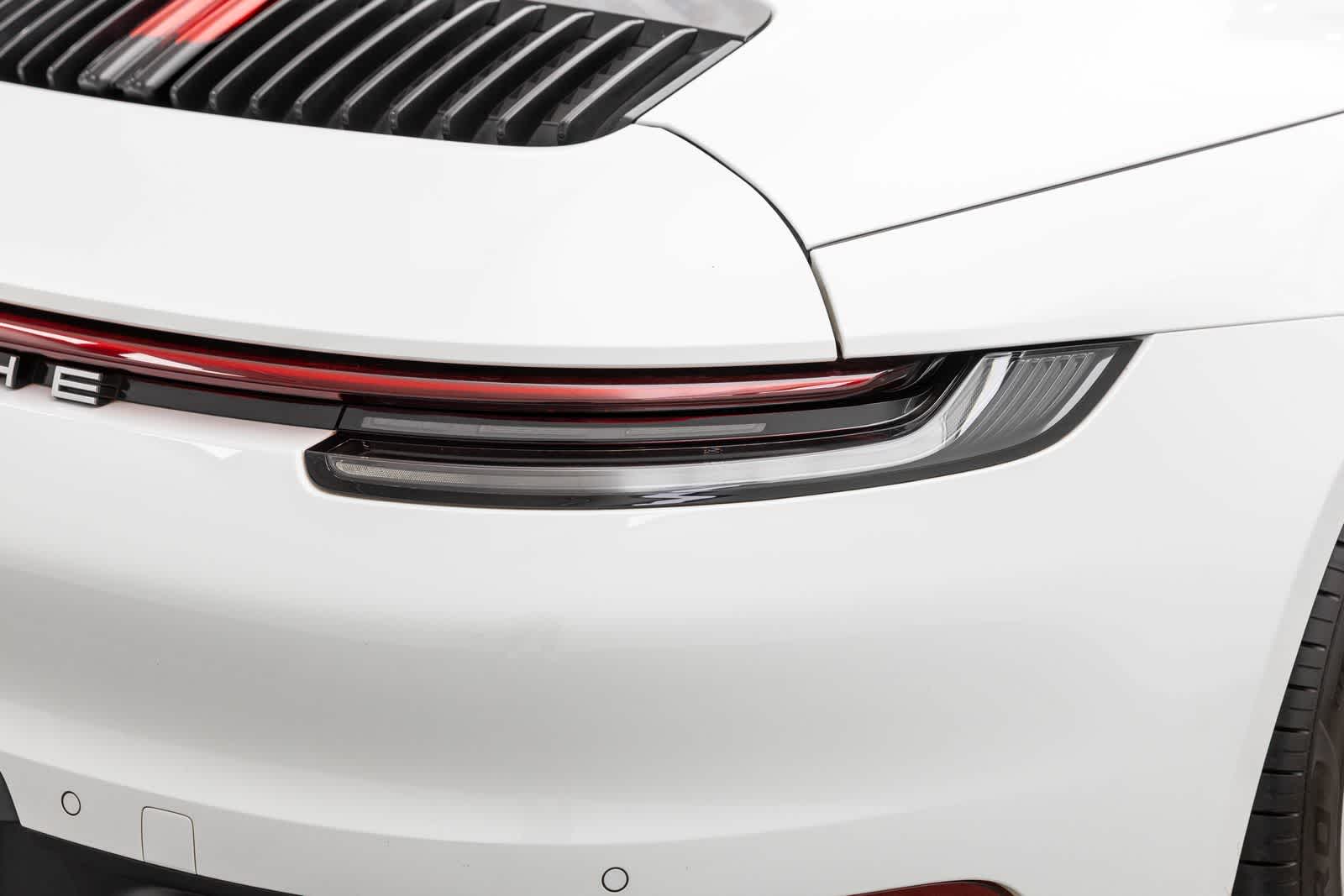 2020 Porsche 911 Carrera