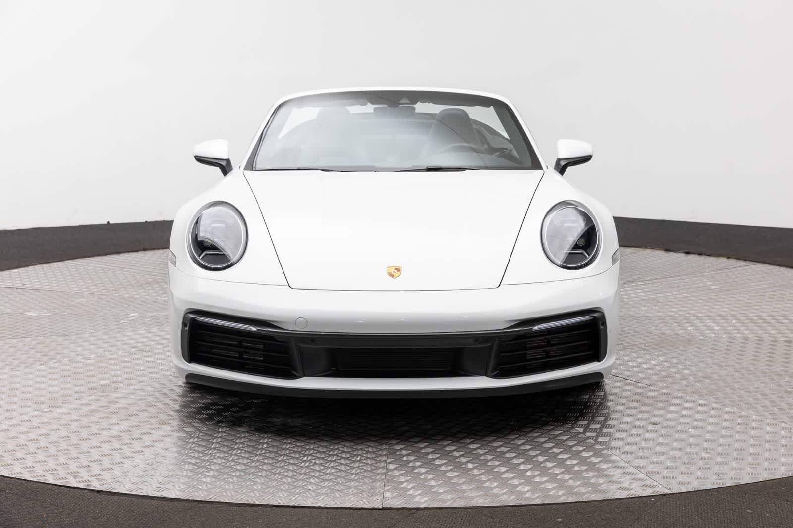 2020 Porsche 911 Carrera
