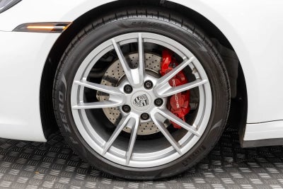2020 Porsche 911 Carrera
