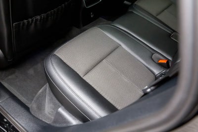 2022 Porsche Macan AWD