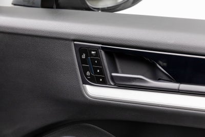 2024 Porsche Cayenne S E-Hybrid