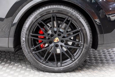 2024 Porsche Cayenne S E-Hybrid