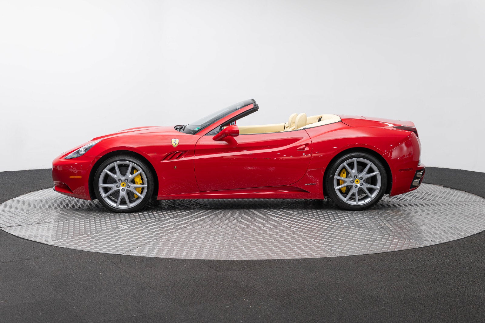 2010 Ferrari California 2dr Conv