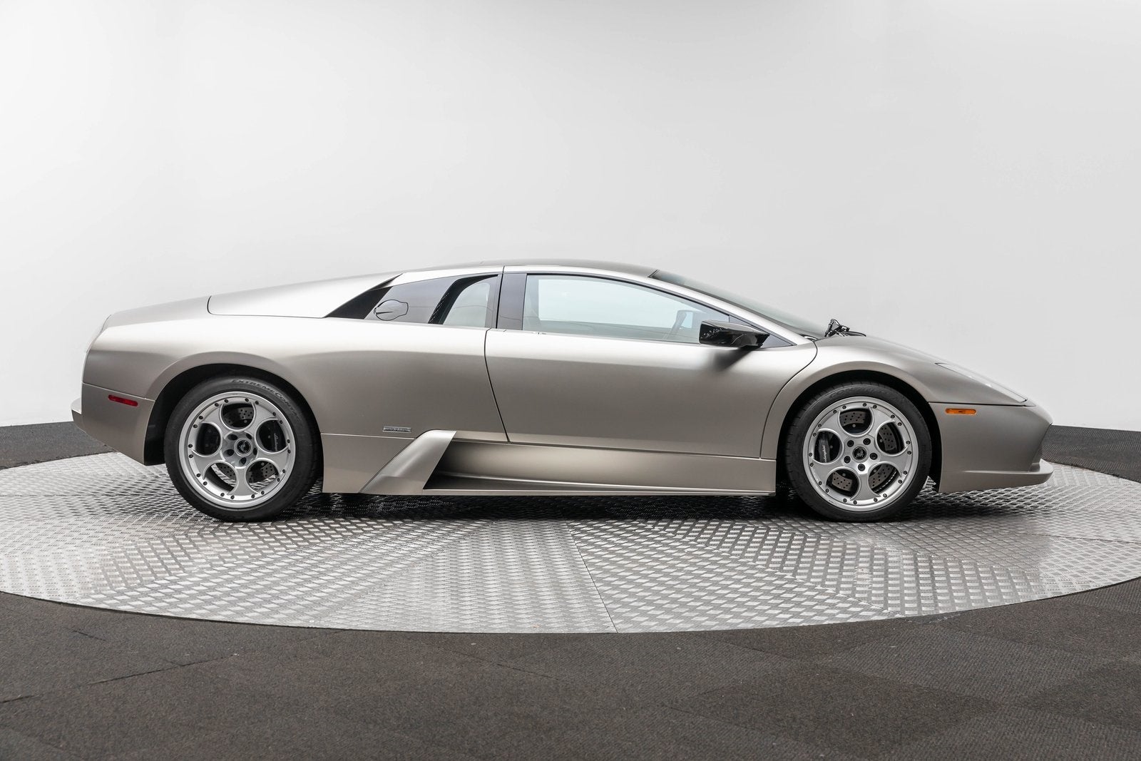 2003 Lamborghini Murcielago 6.2L 2dr Coupe