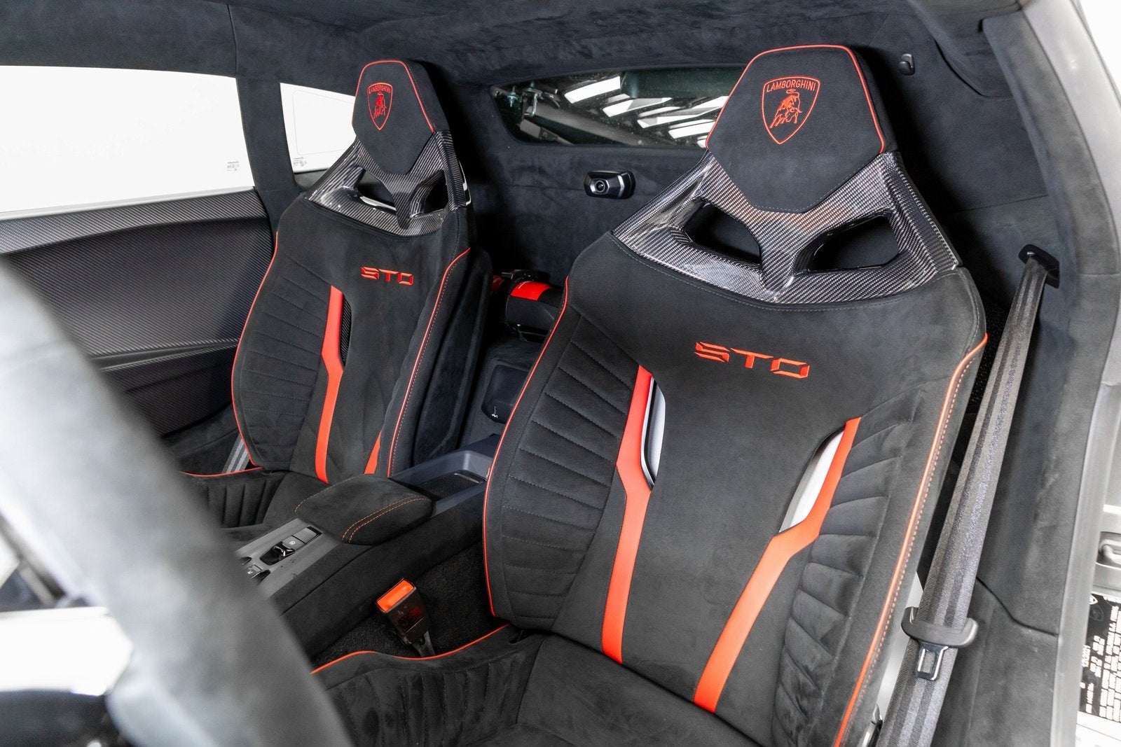 2022 Lamborghini Huracan STO Coupe