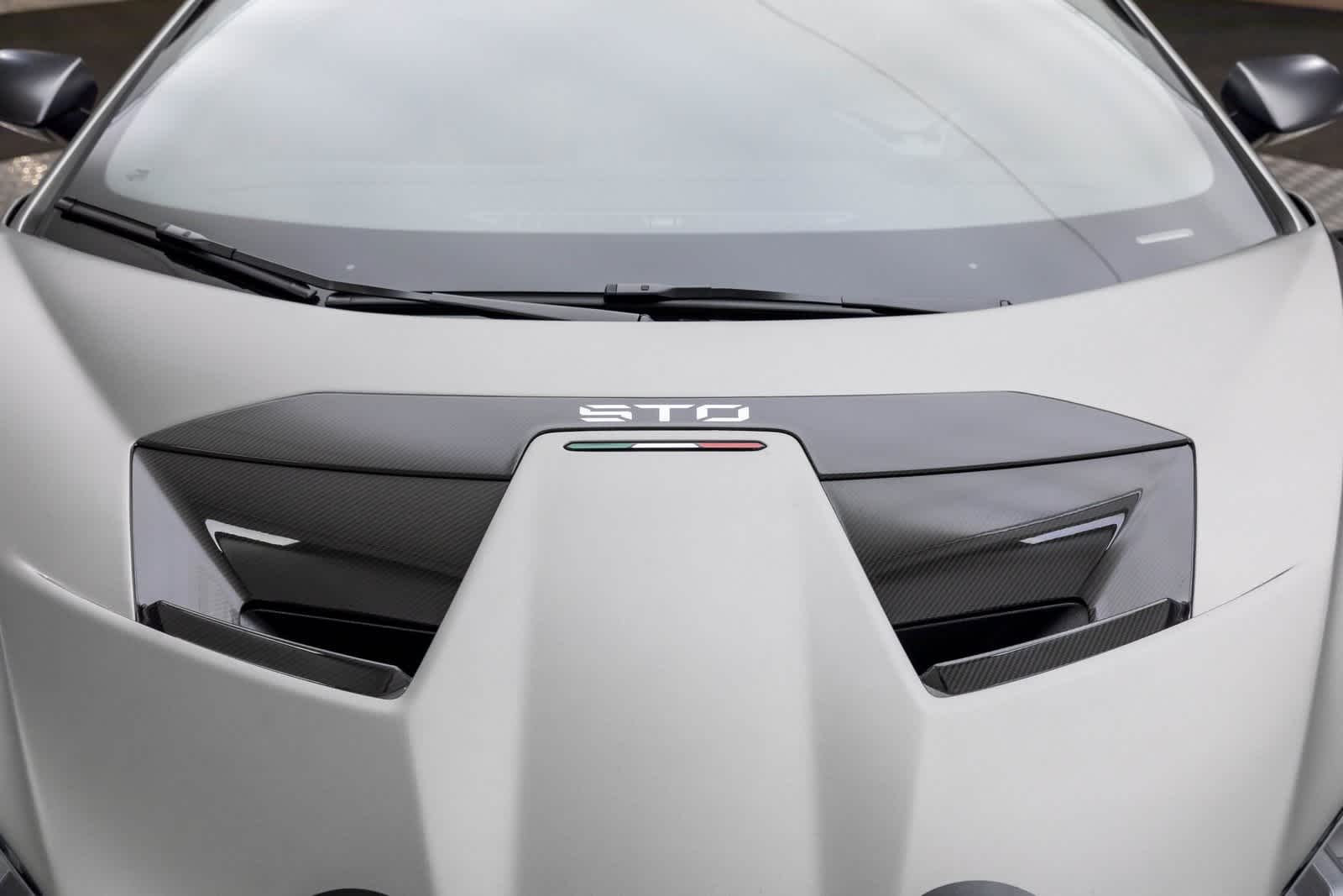 2022 Lamborghini Huracan STO Coupe