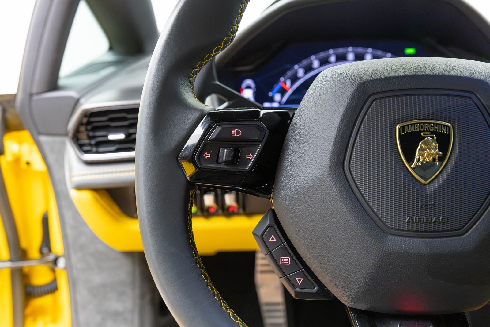 2023 Lamborghini Huracan Tecnica Coupe