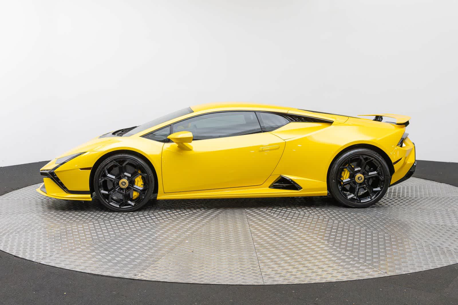 2023 Lamborghini Huracan Tecnica Coupe