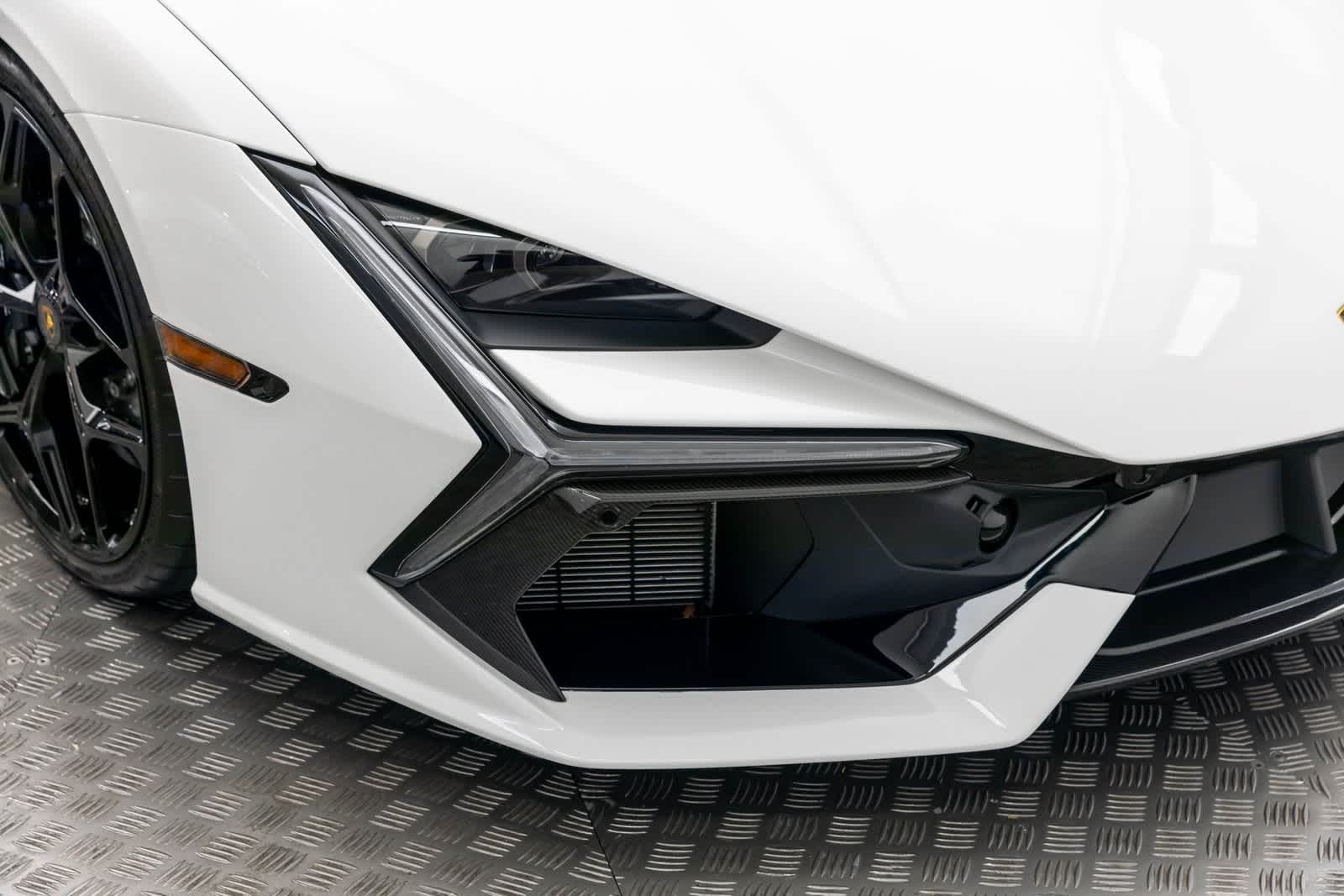 2024 Lamborghini Revuelto Coupe