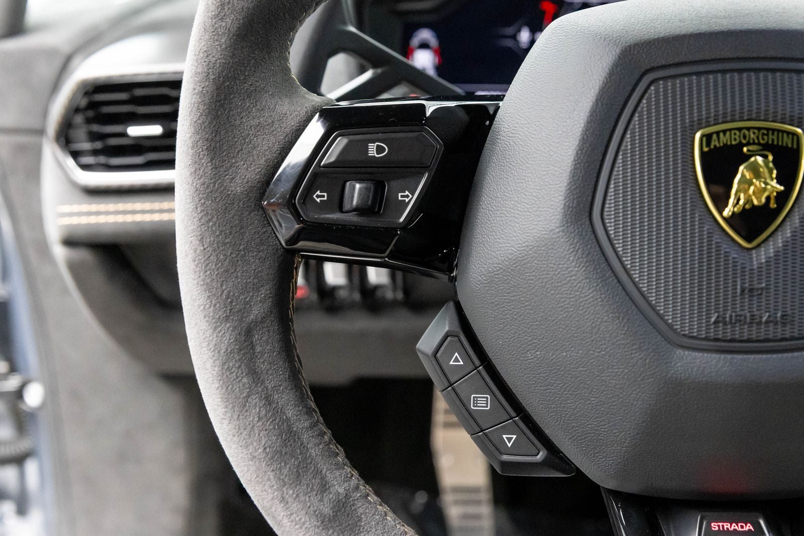 2024 Lamborghini Huracan Sterrato Coupe