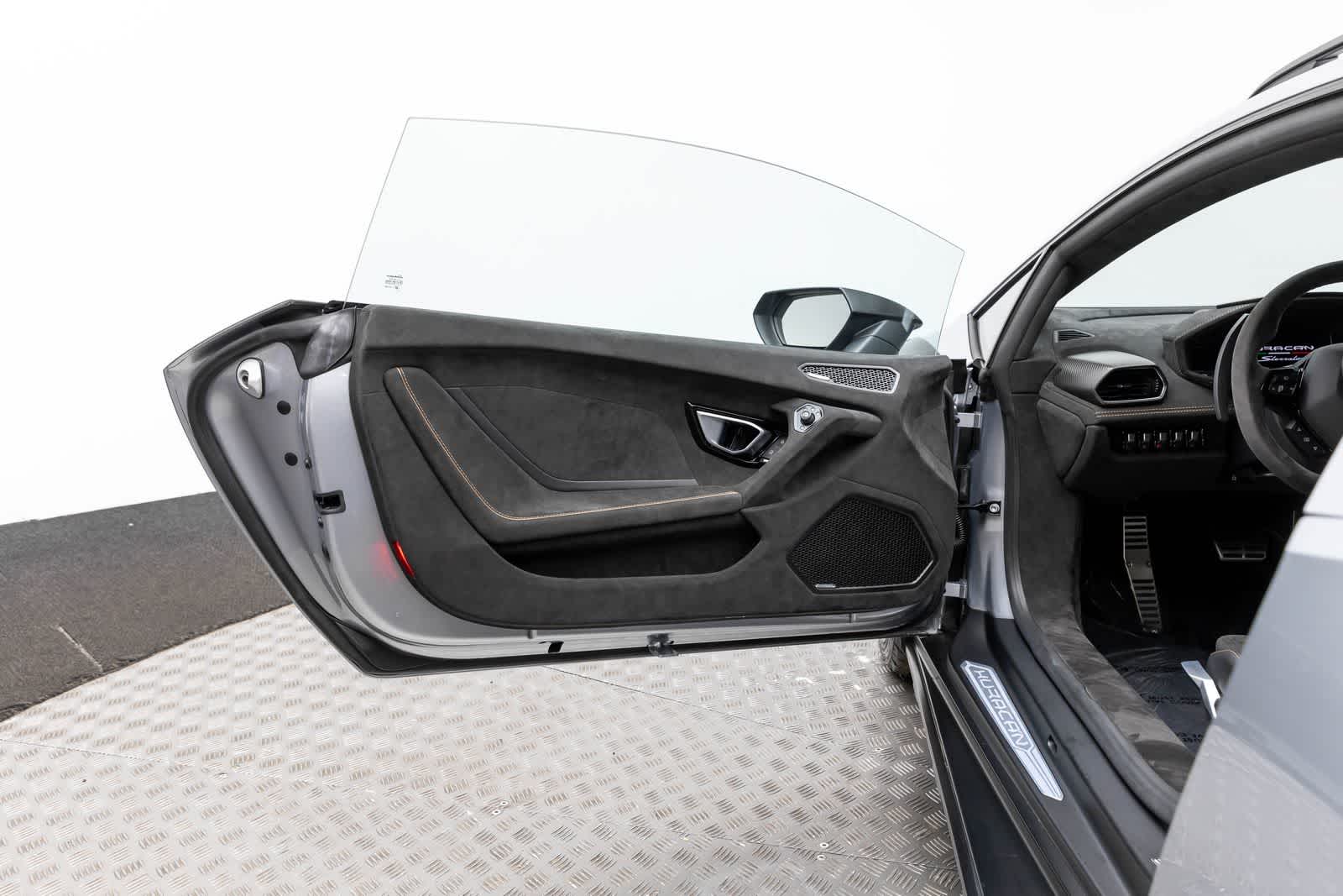 2024 Lamborghini Huracan Sterrato Coupe