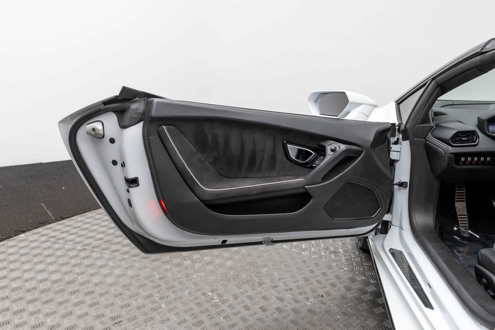 2020 Lamborghini Huracan EVO Spyder AWD