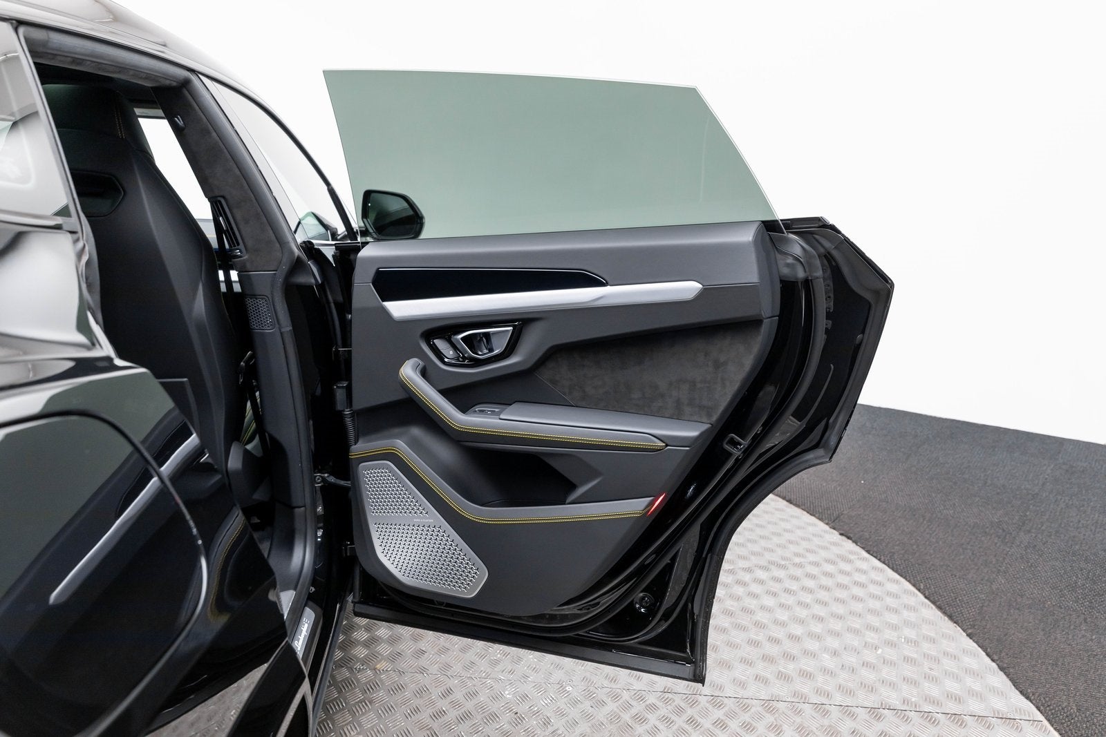 2022 Lamborghini Urus AWD