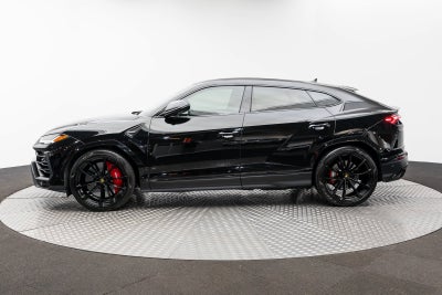 2022 Lamborghini Urus AWD