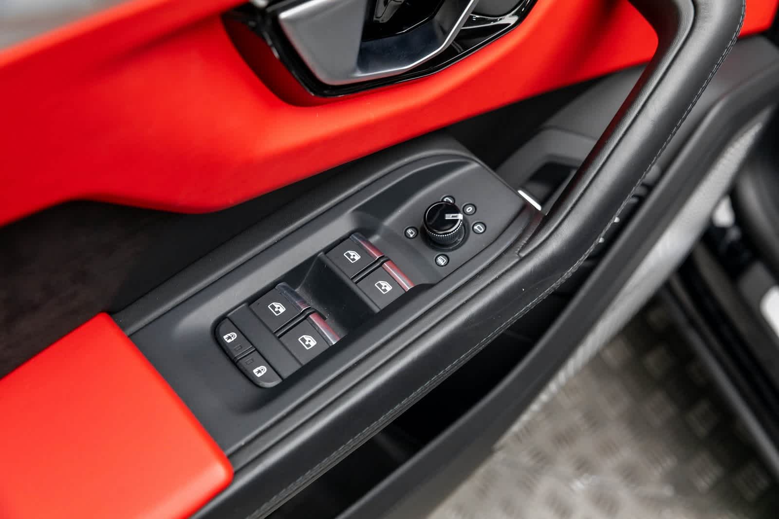 2022 Lamborghini Urus AWD