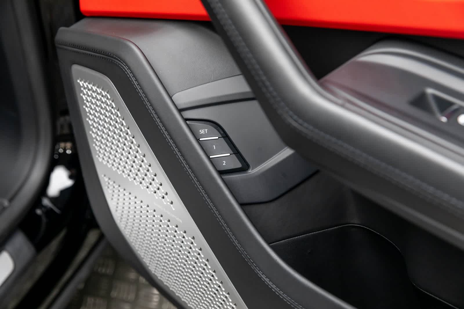 2022 Lamborghini Urus AWD