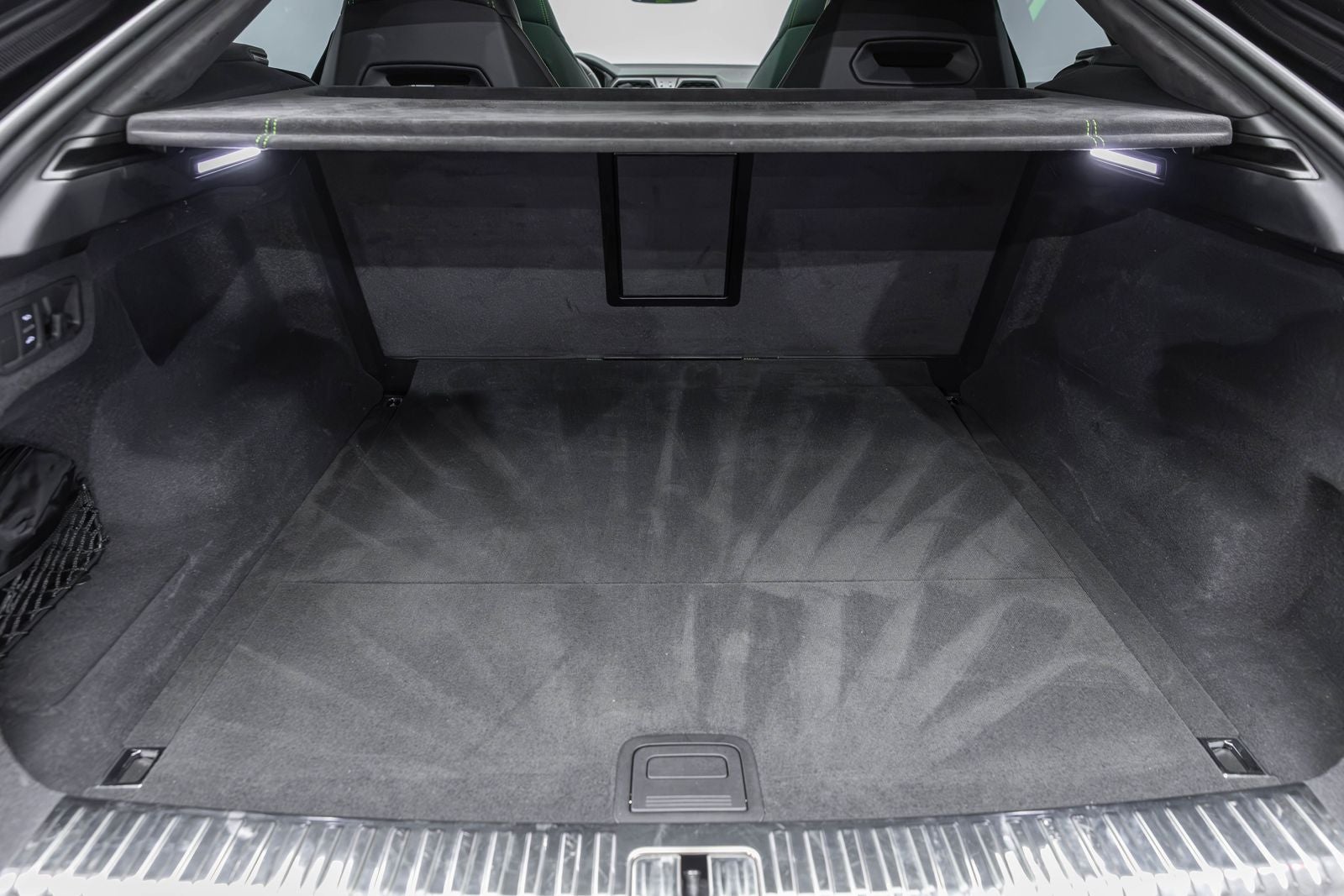 2022 Lamborghini Urus Graphite Capsule