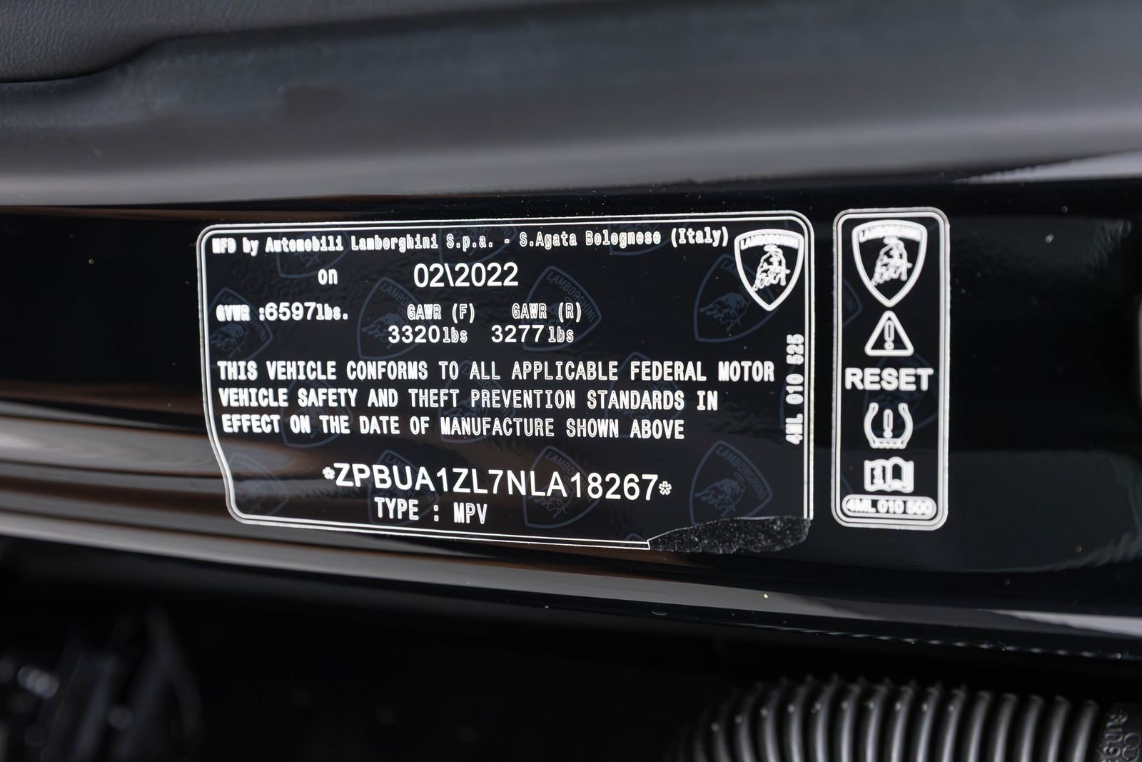 2022 Lamborghini Urus Graphite Capsule