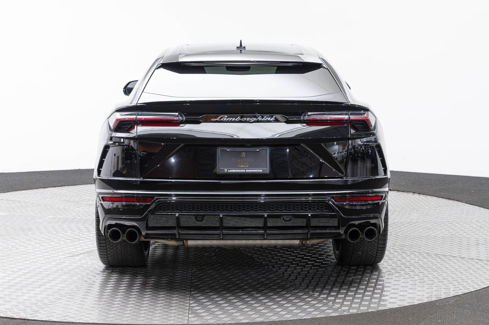 2022 Lamborghini Urus Graphite Capsule