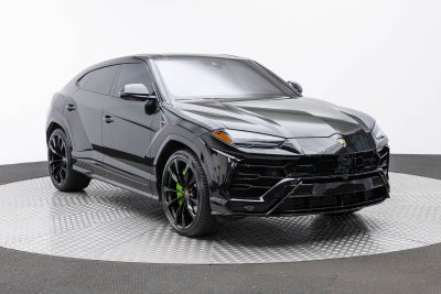 2022 Lamborghini Urus Graphite Capsule