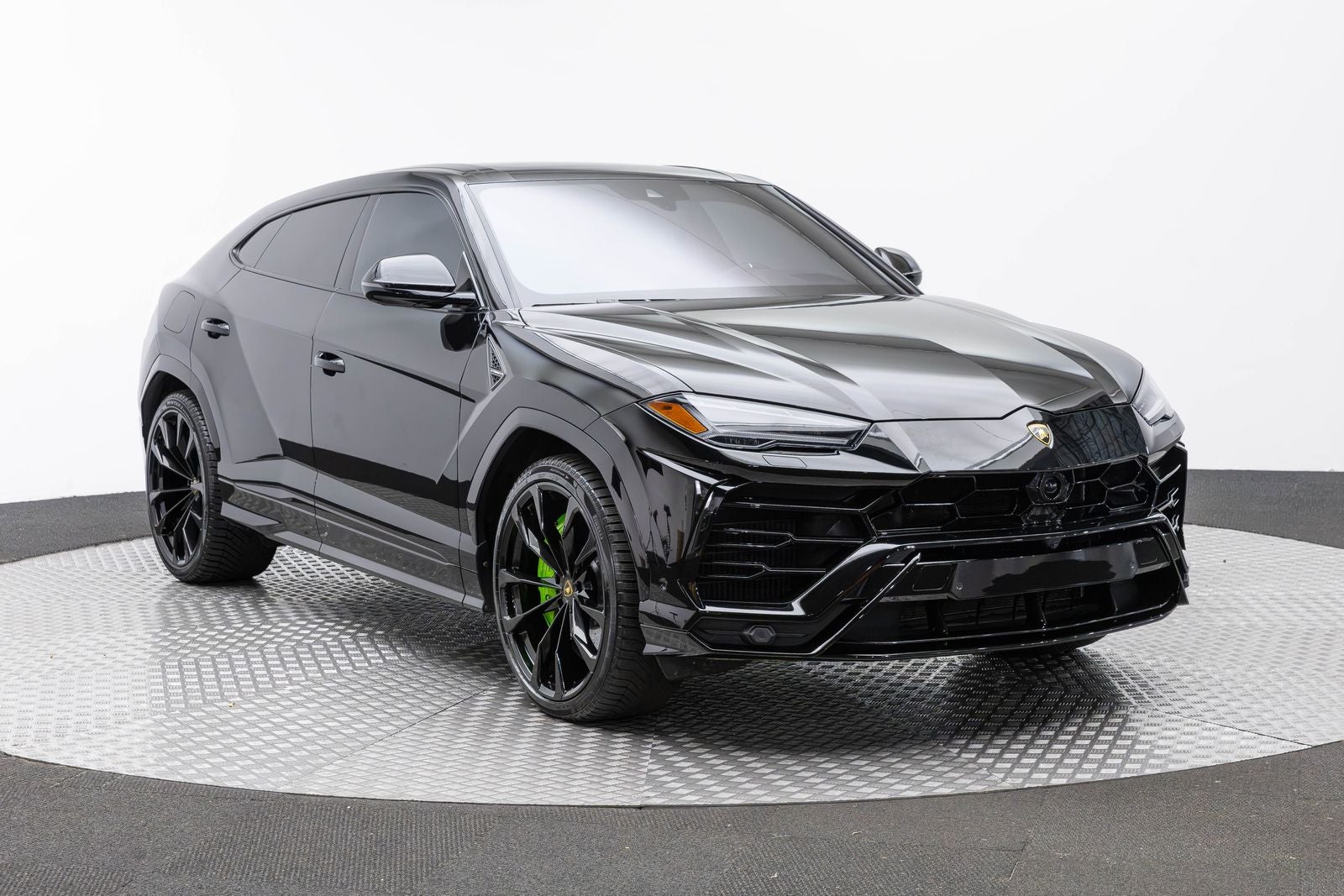 2022 Lamborghini Urus Graphite Capsule