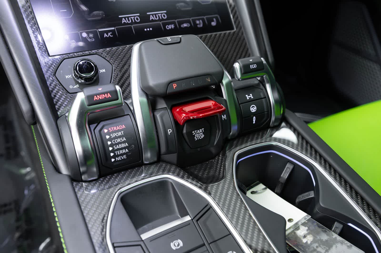 2022 Lamborghini Urus Graphite Capsule