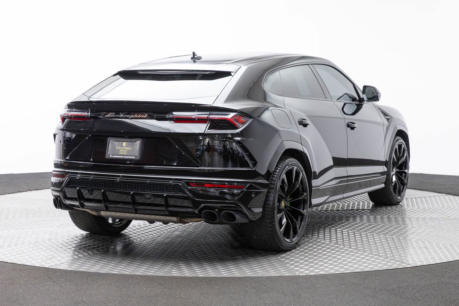 2022 Lamborghini Urus Graphite Capsule
