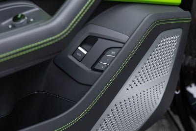 2022 Lamborghini Urus Graphite Capsule