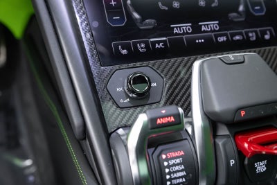 2022 Lamborghini Urus Graphite Capsule