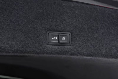 2022 Lamborghini Urus Graphite Capsule