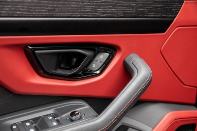 2023 Lamborghini Urus S