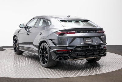 2023 Lamborghini Urus S