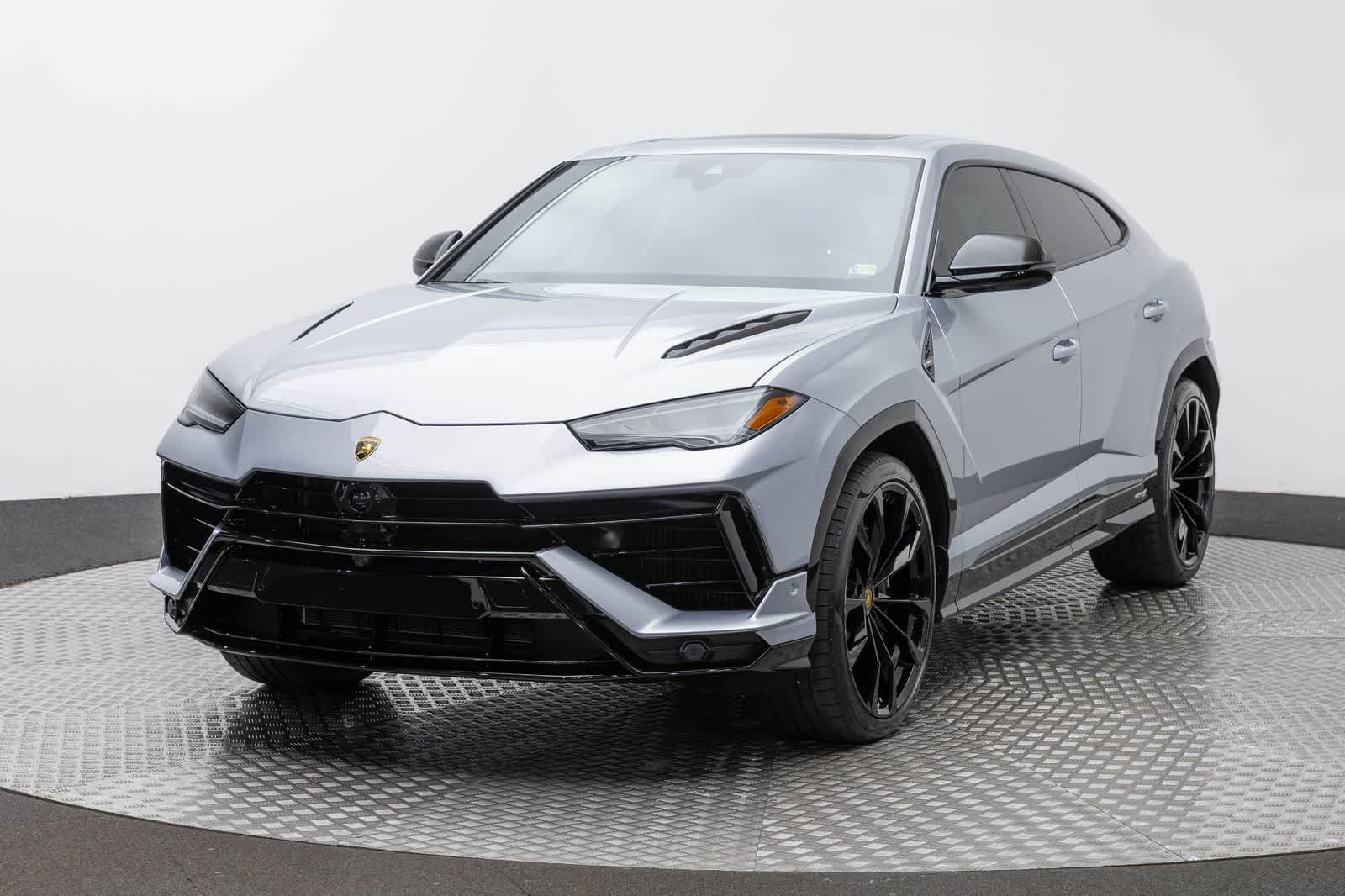 2024 Lamborghini Urus S