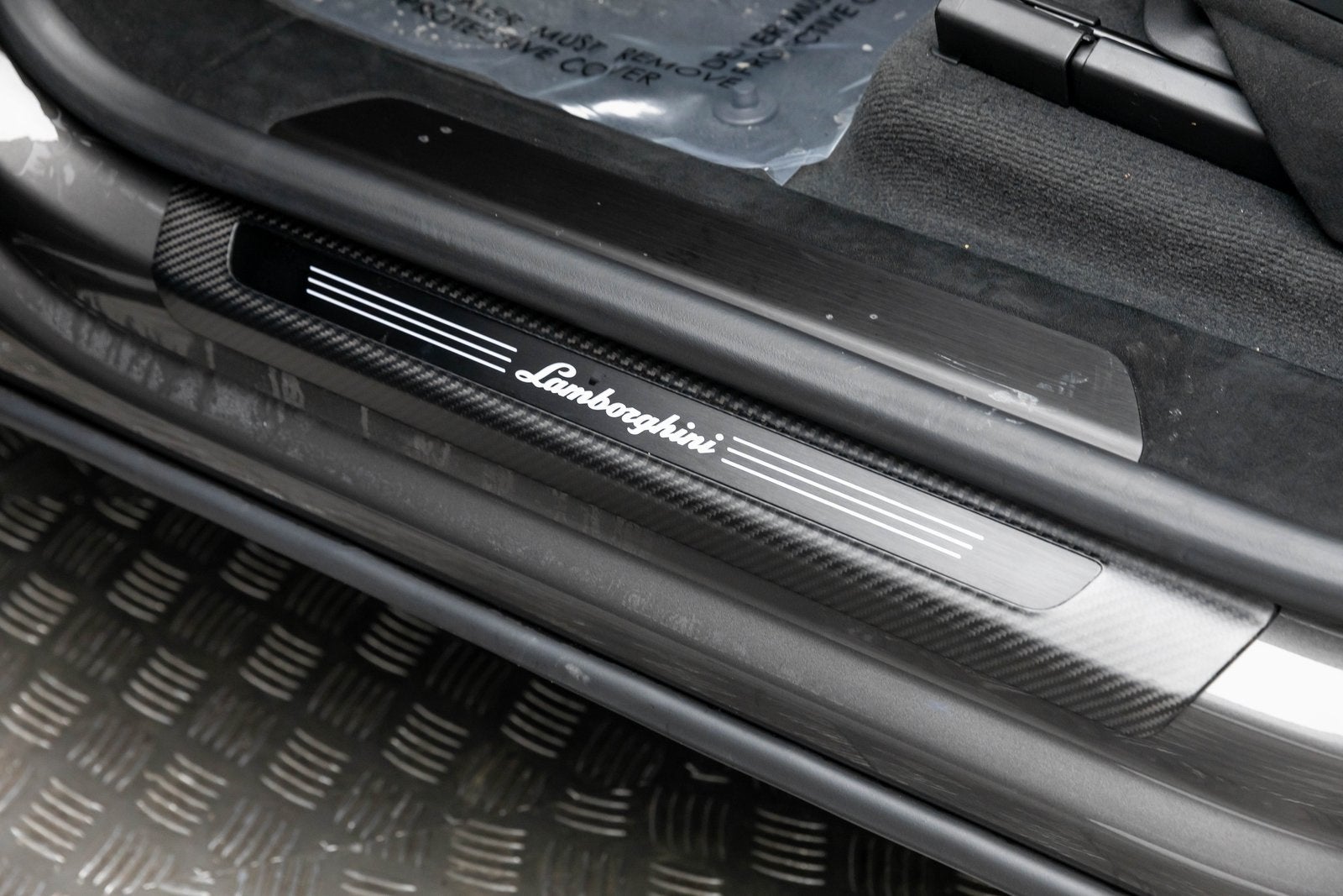 2023 Lamborghini Urus Performante