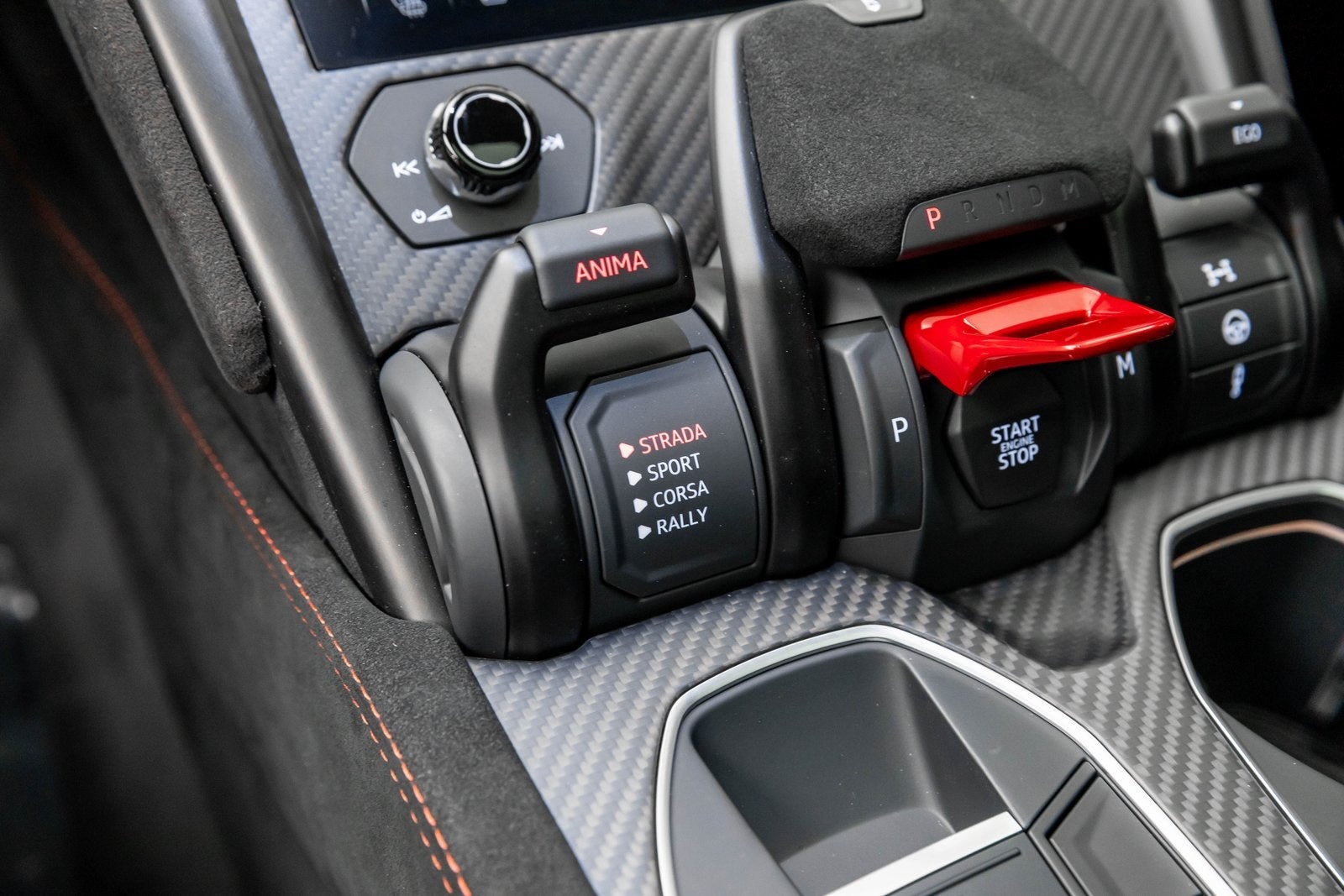 2023 Lamborghini Urus Performante