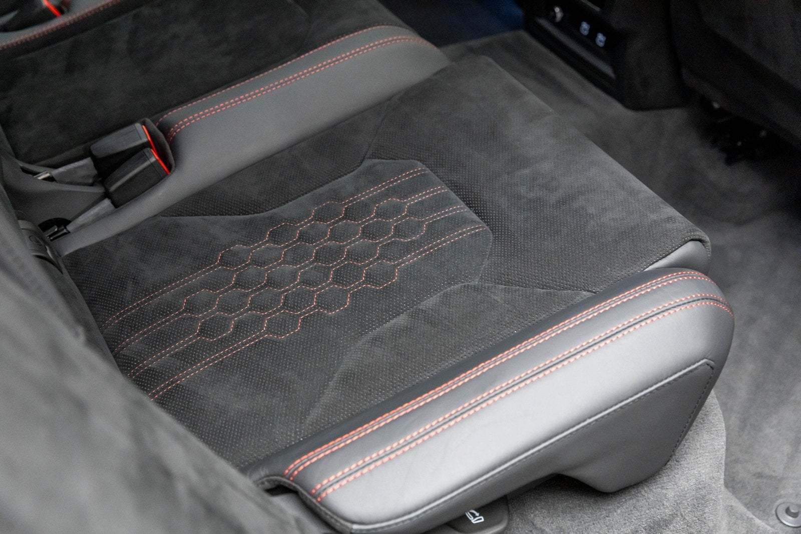 2023 Lamborghini Urus Performante