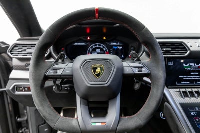 2023 Lamborghini Urus Performante