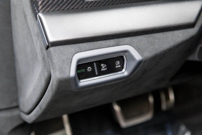 2023 Lamborghini Urus Performante