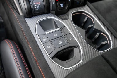 2023 Lamborghini Urus Performante