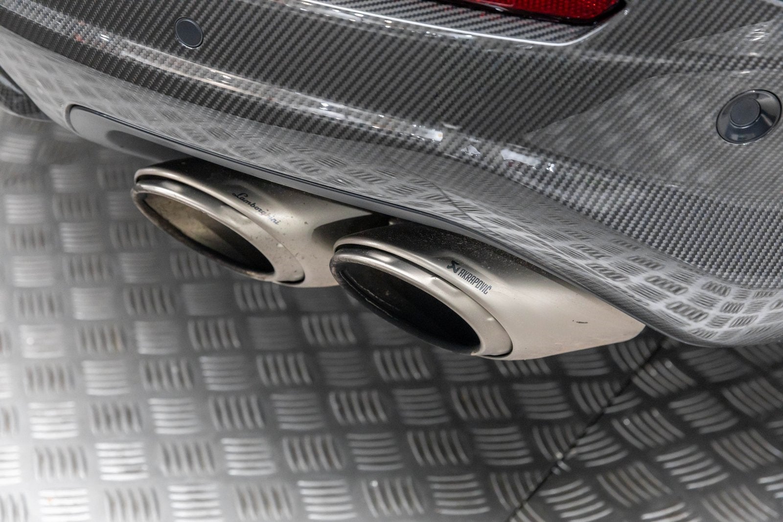 2024 Lamborghini Urus Performante