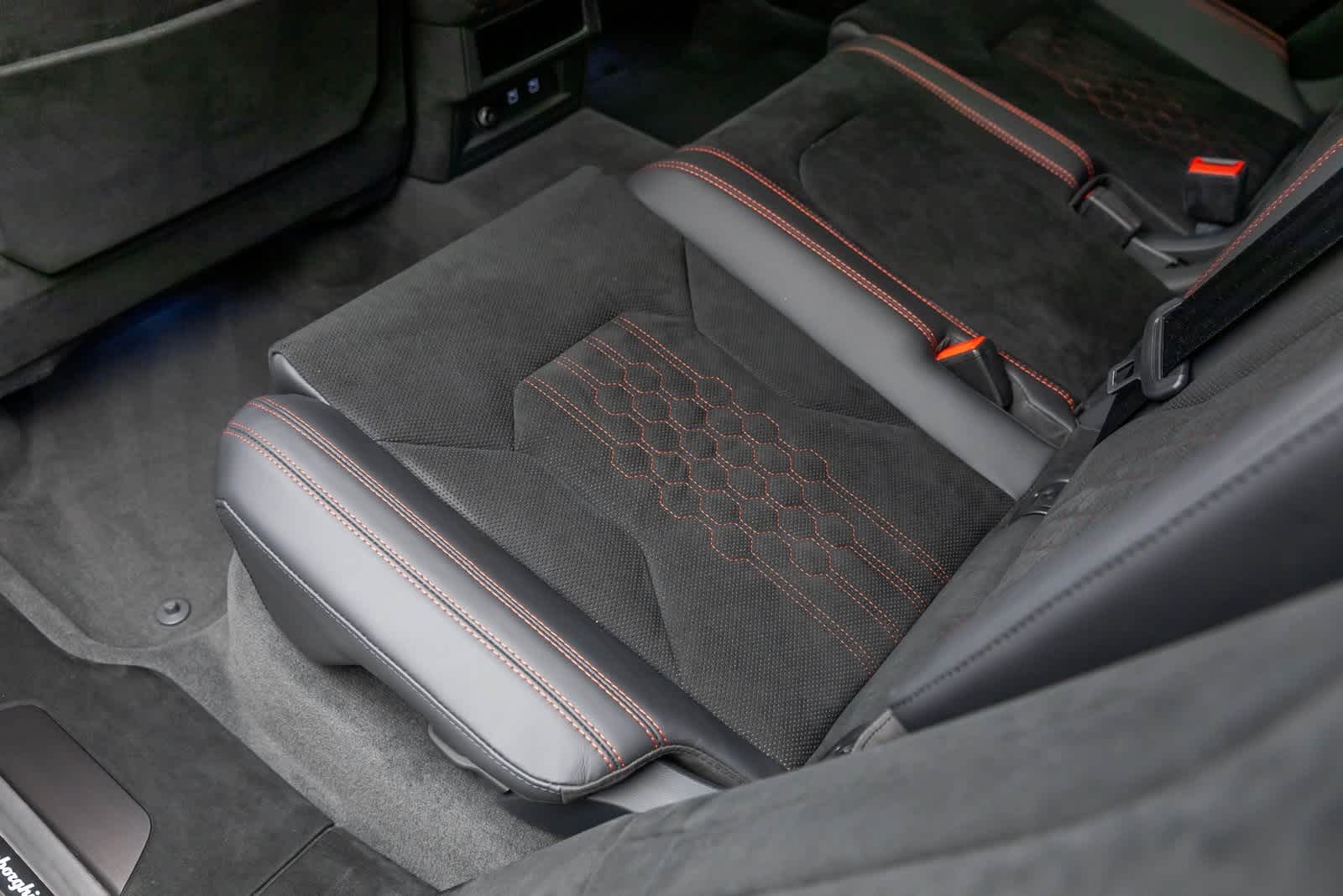 2024 Lamborghini Urus Performante