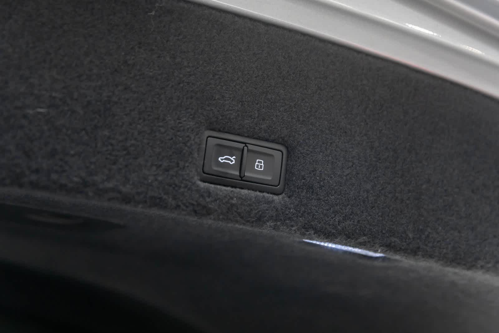 2024 Lamborghini Urus Performante