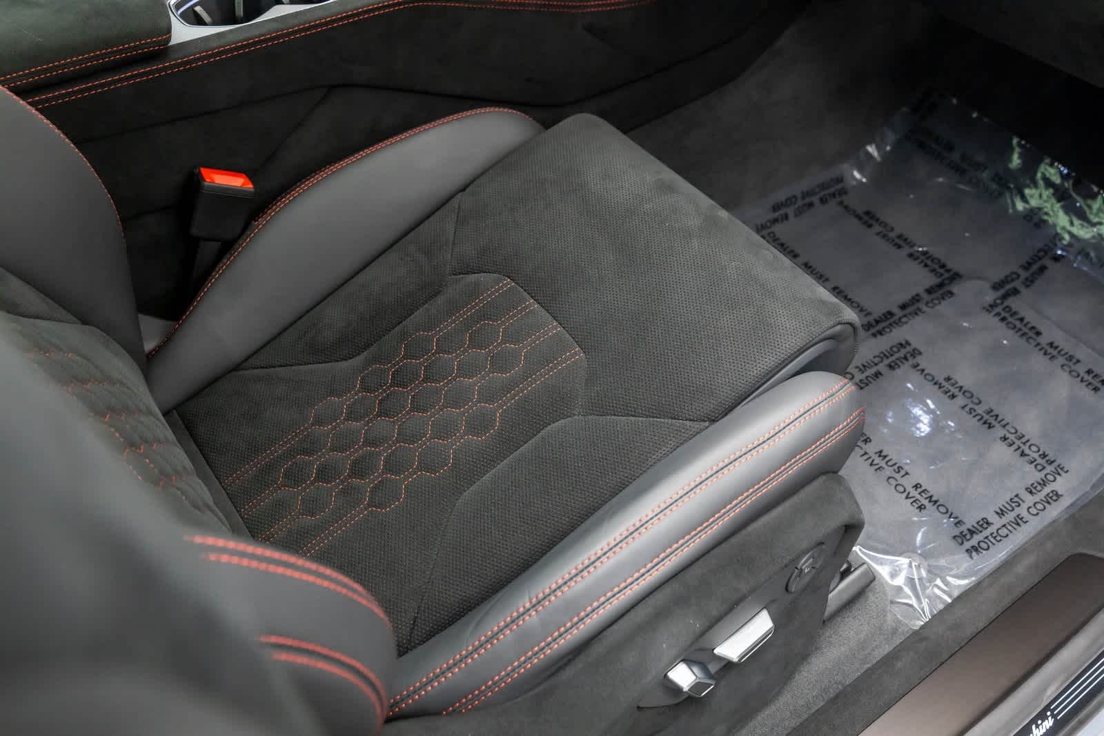 2024 Lamborghini Urus Performante