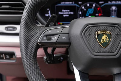 2026 Lamborghini Urus SE